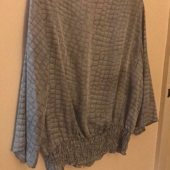 Michael Kors Silver Python Peasant Top - Picture 5 of 6